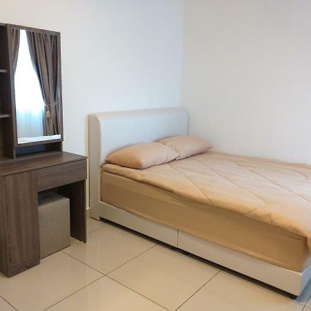 Aliff Avenue 2 Bedroom Homestay Johor Bahru Exteriör bild